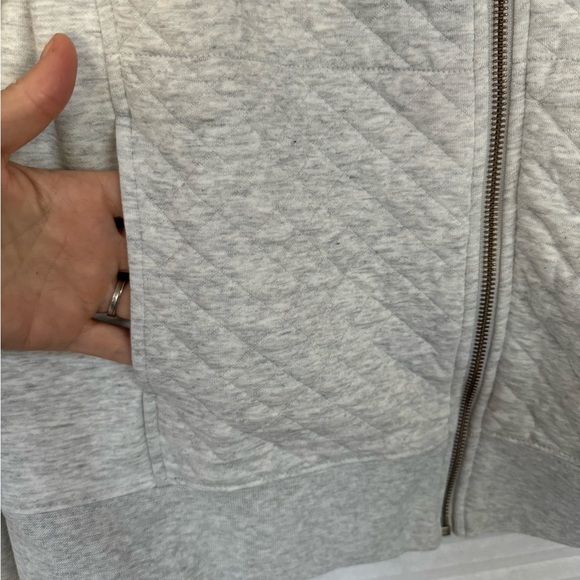 NWT LL Bean Quilted Full Zip Sweatshirt 2024 - Picture 4 of 9